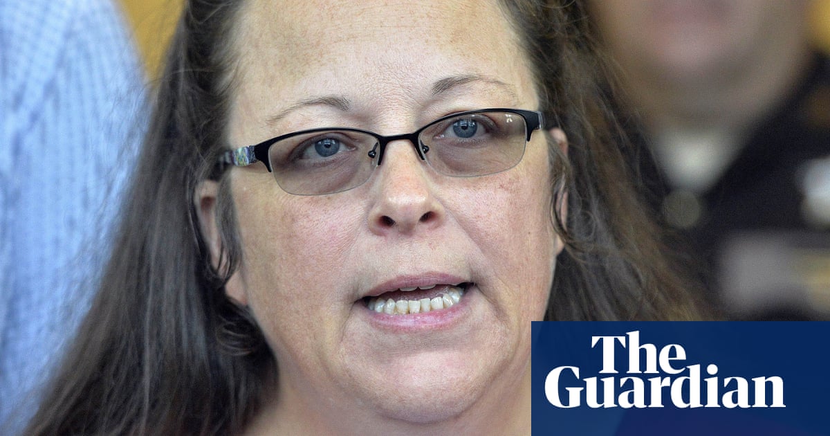 Kim Davis ordered to pay $100,000 to same-sex couple she denied marriage license