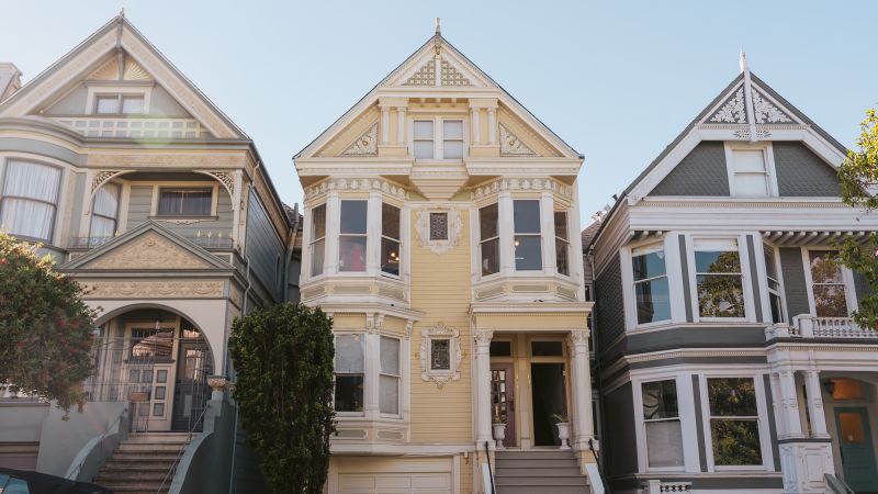 Record Low Mortgage Rates Benefit Homebuyers as Rates Dip Below 7%