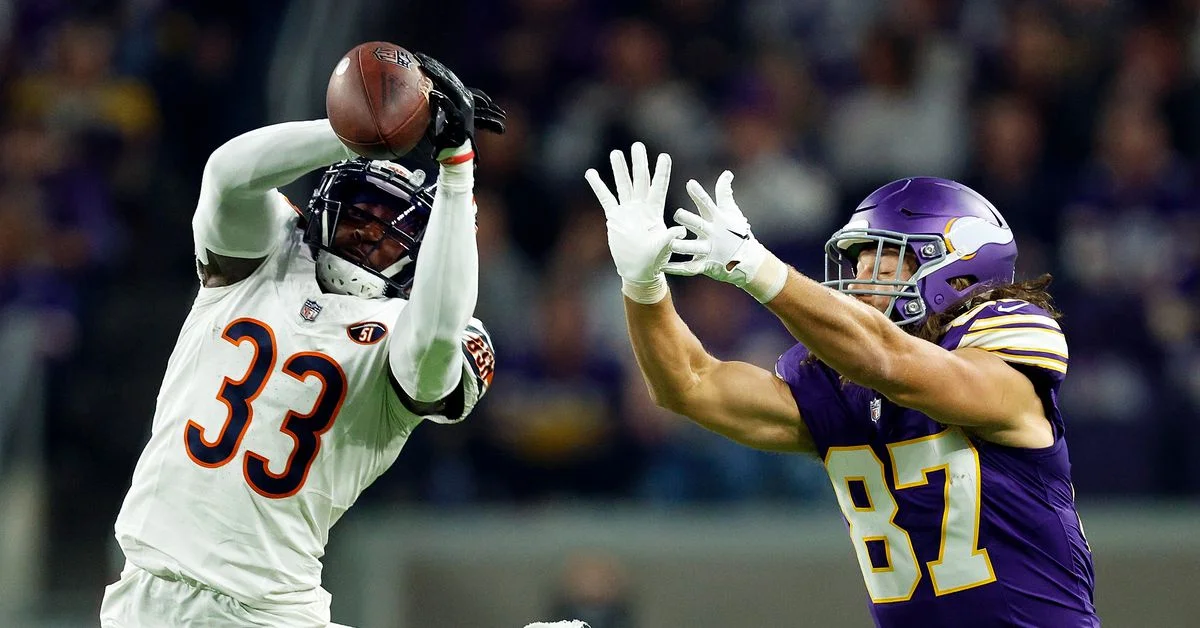 "Previewing the Lions vs. Bears Week 14 showdown: Defense, weather, and fantasy football insights"