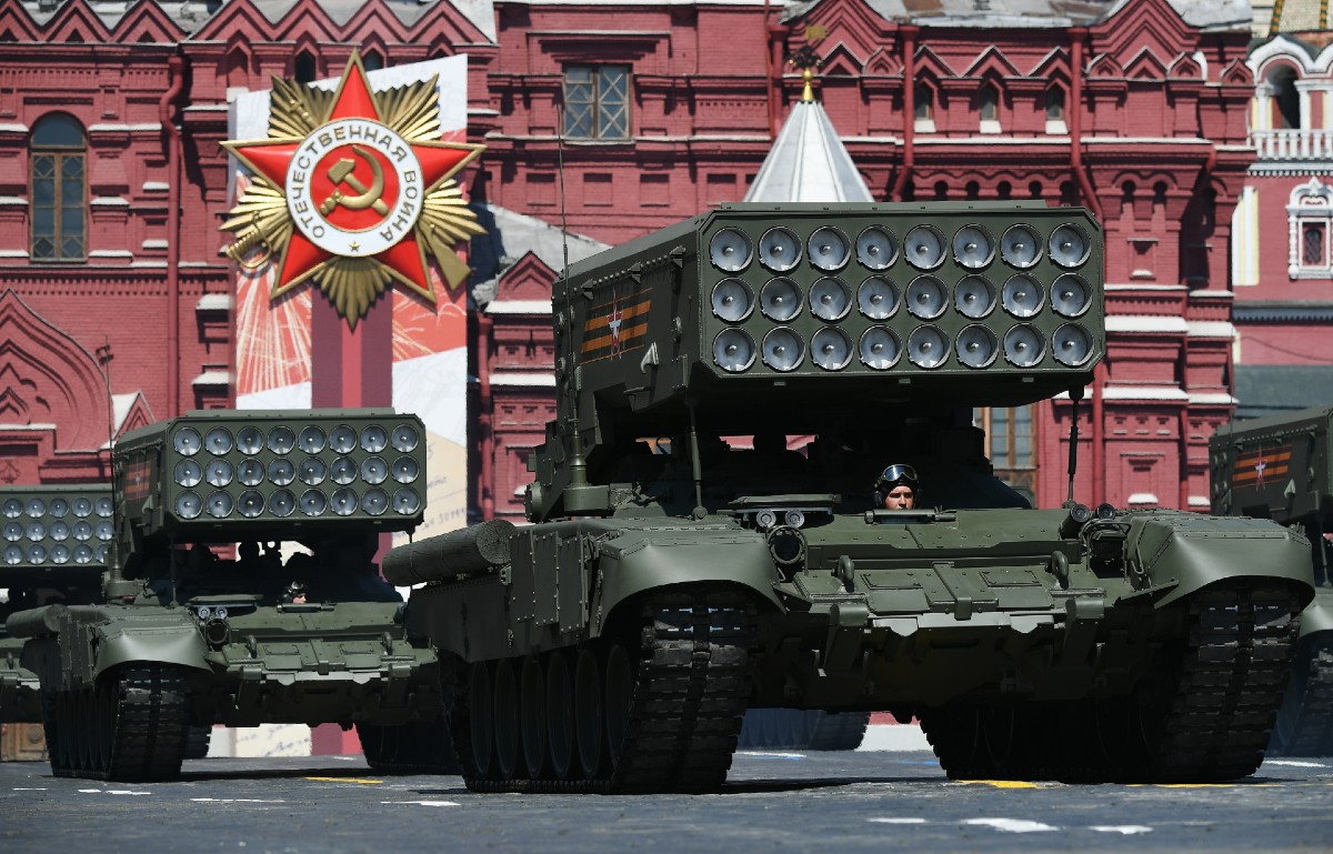 Ukraine destroys prized Russian rocket launchers with US howitzers.