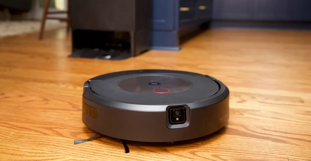 Featured image for Roomba Maker iRobot Files for Bankruptcy After 35 Years