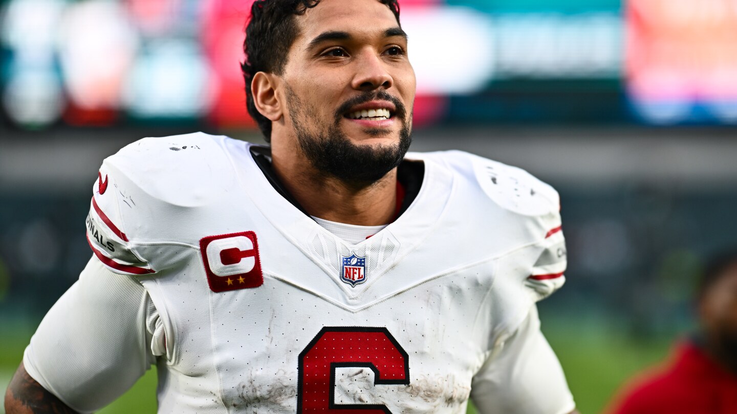Featured image for James Conner Committed to Leading Cardinals' Turnaround