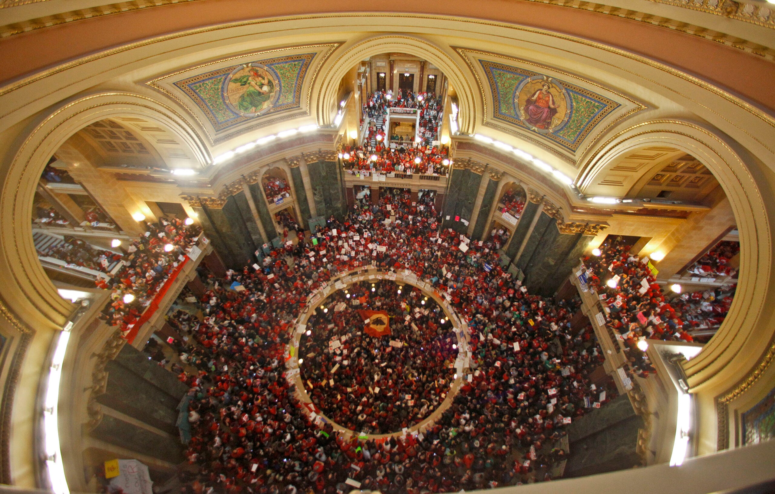 Featured image for Wisconsin Court Restores Union Bargaining Rights, Overturns Act 10
