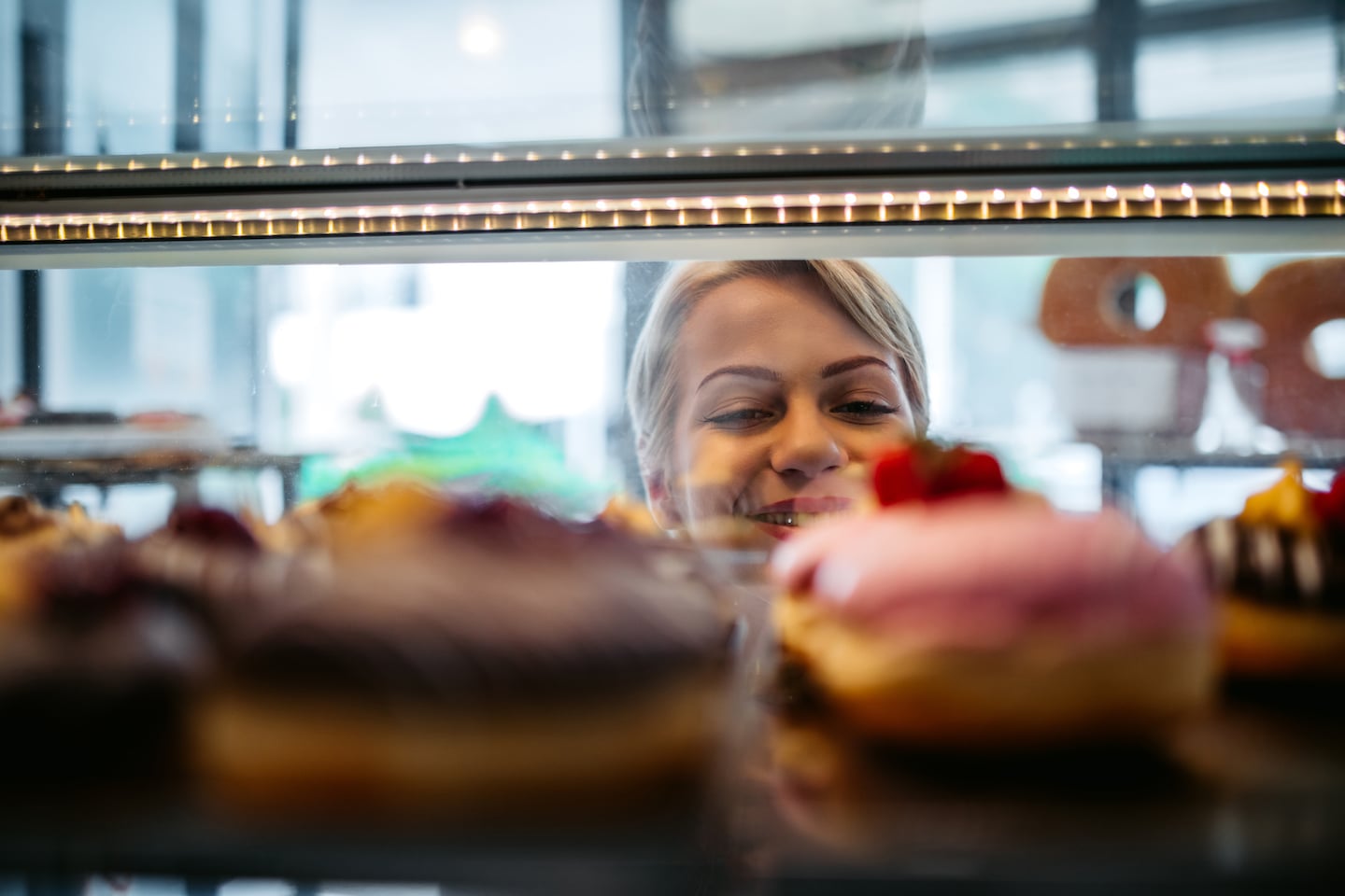 Featured image for "Overcoming Temptation with Short-Term Thinking Strategies"