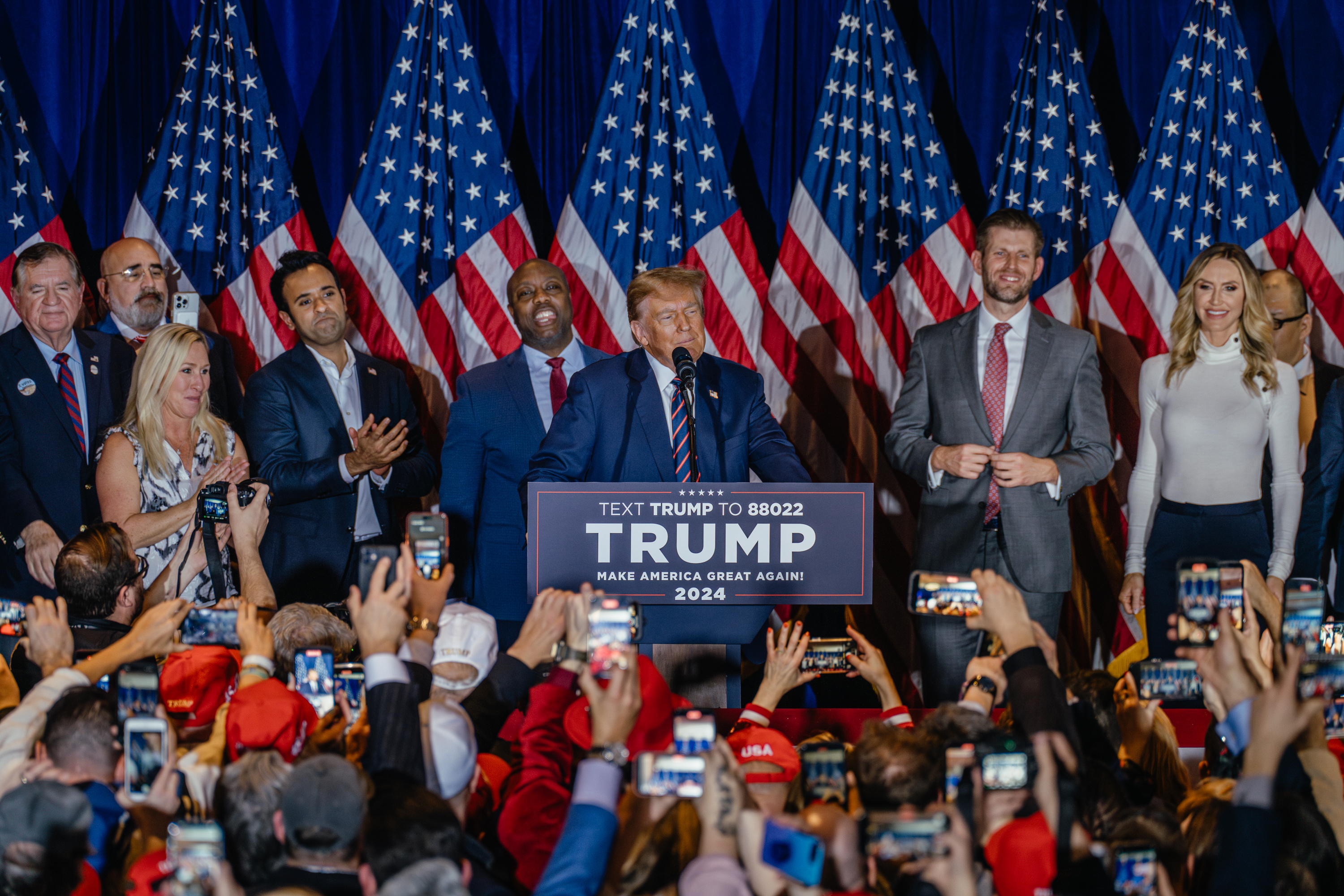 "Trump's Fate in the Hands of the Highest Court"