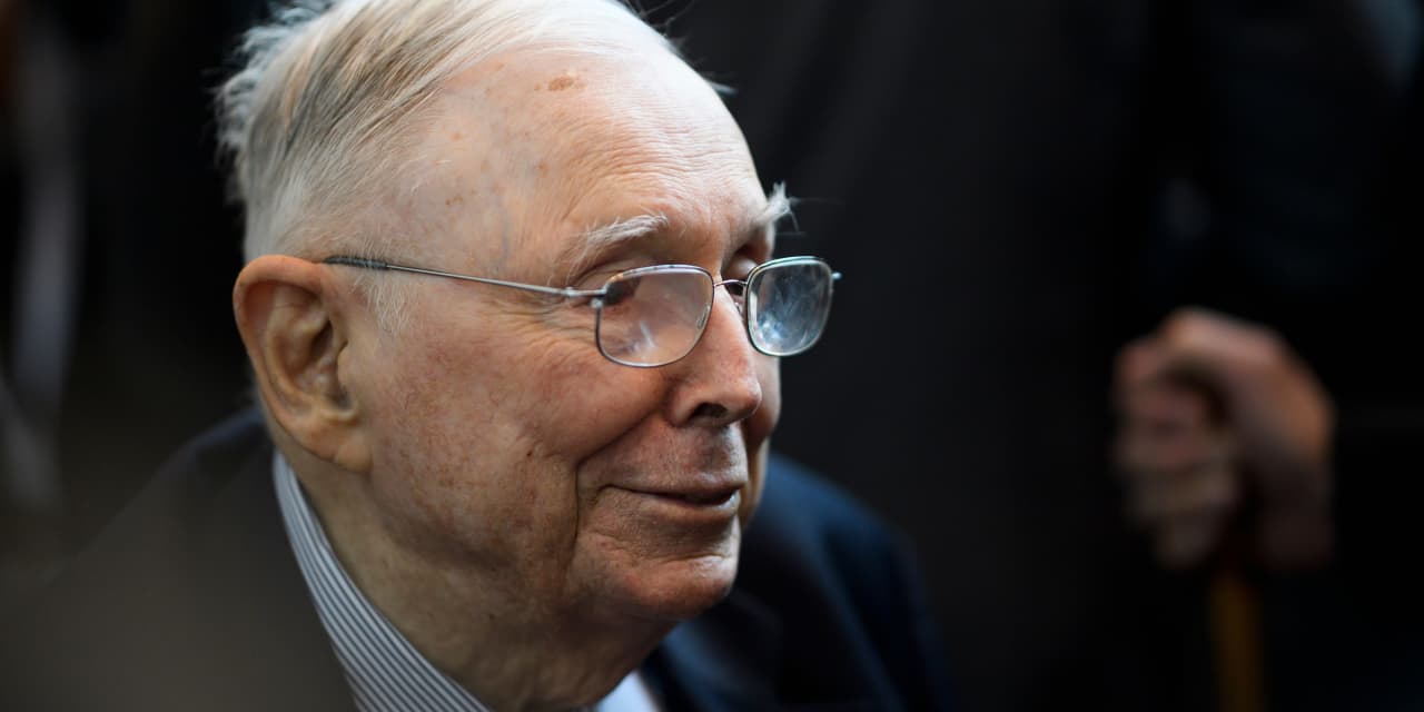 Featured image for Charlie Munger warns of bad loans in US commercial property market.