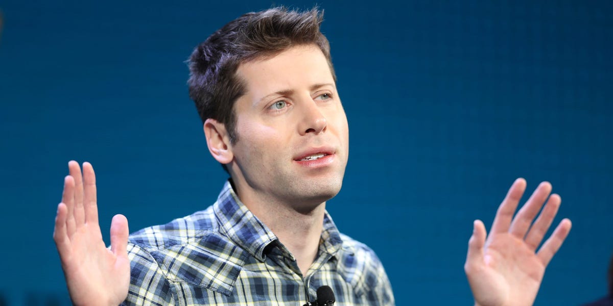 "Altman and Musk's Tense Relationship Over OpenAI Leadership"