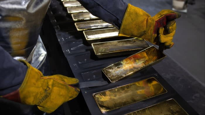 "Gold Reaches Record Highs Amid Inflation Concerns and Rate-Cut Expectations"