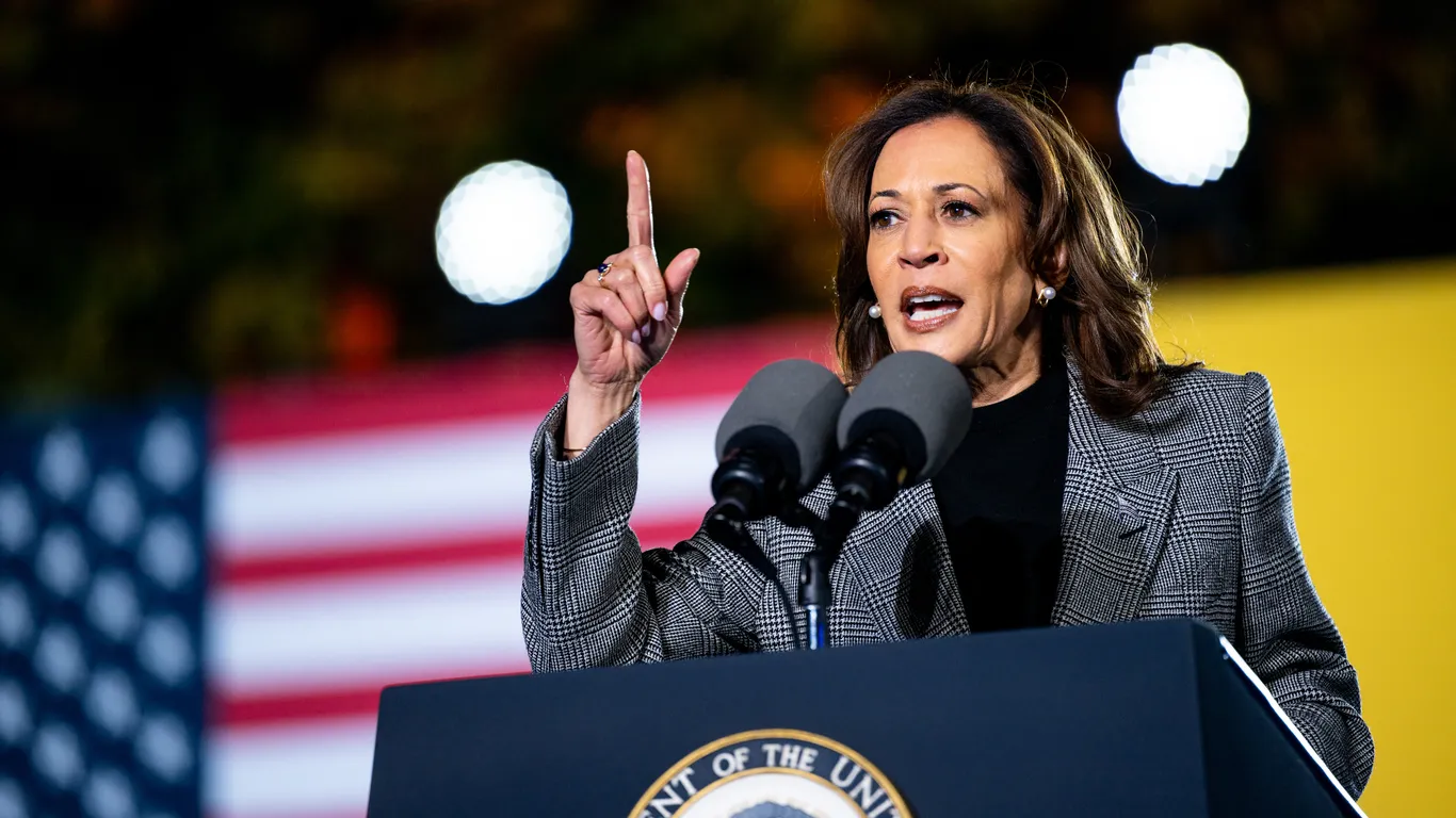 Featured image for Trump's Campaign Closes with Chaos and Controversy