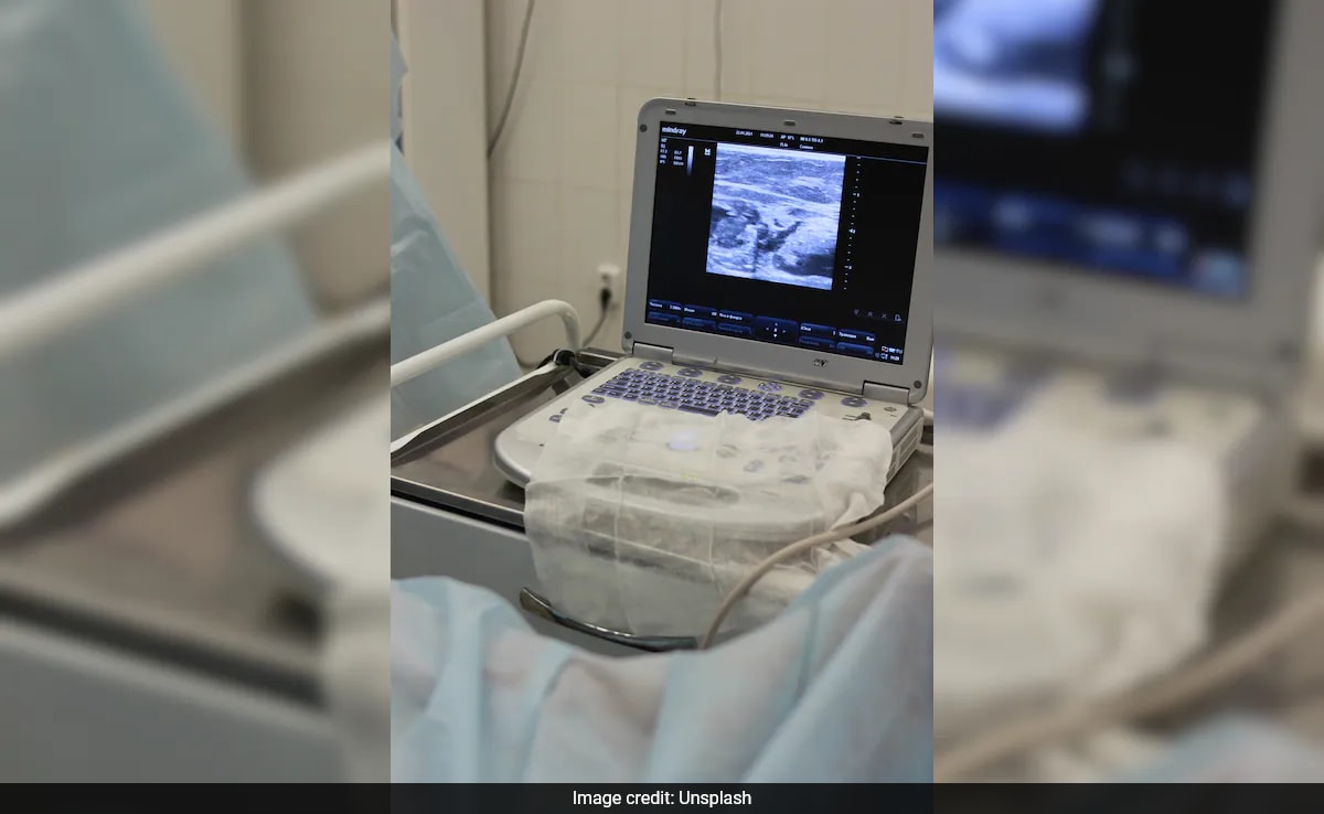 Featured image for "Medical Student Diagnoses Her Own Cancer During Ultrasound Class"