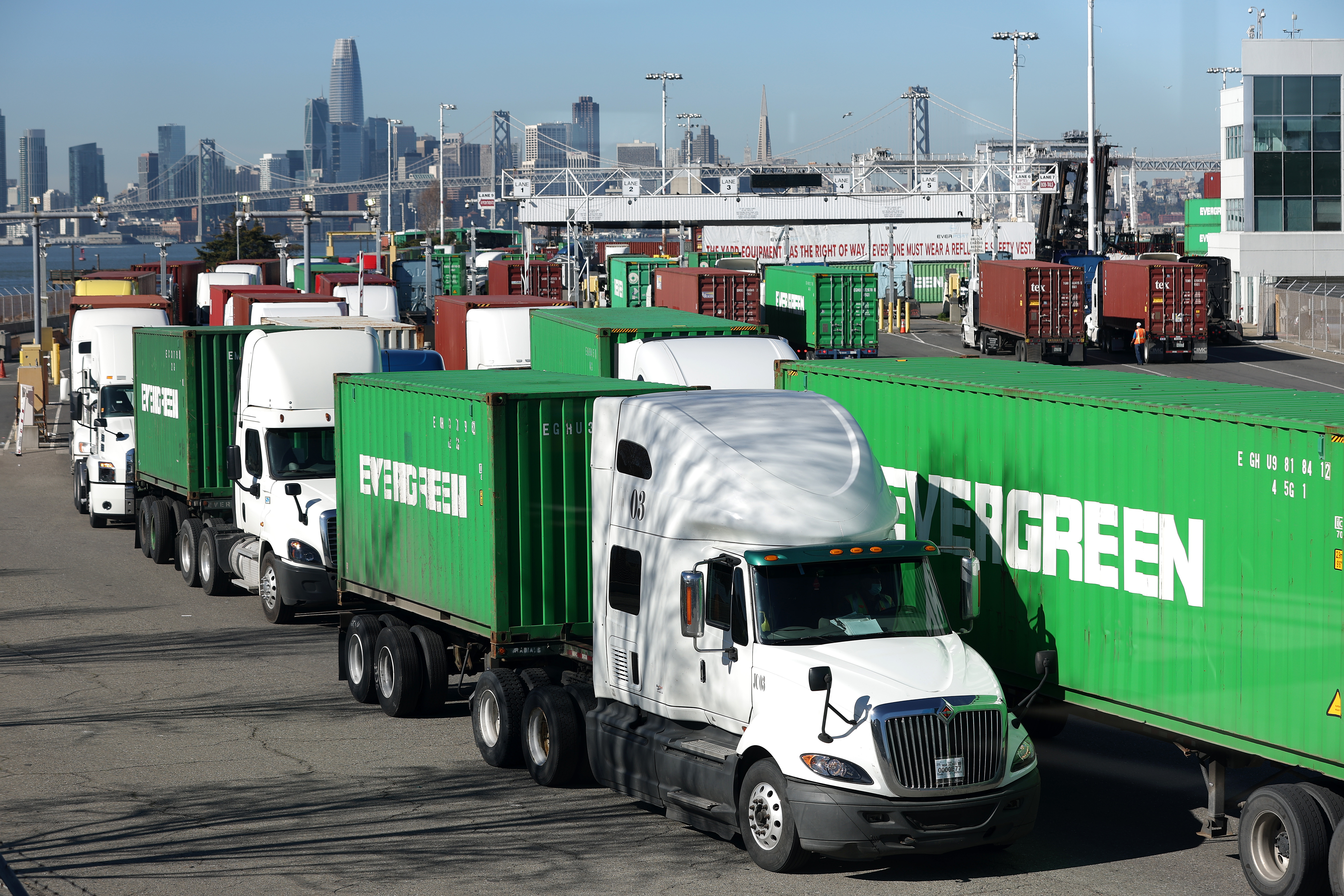 Featured image for California mandates clean trucks with Biden's support.