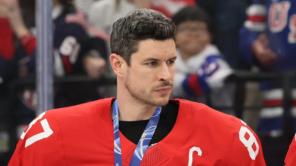 Sidney Crosby sidelined as Canada gears up for USA gold-medal showdown