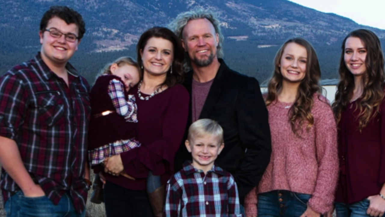 "Sister Wives: Unveiling Kody Brown's Union with Robyn Brown"