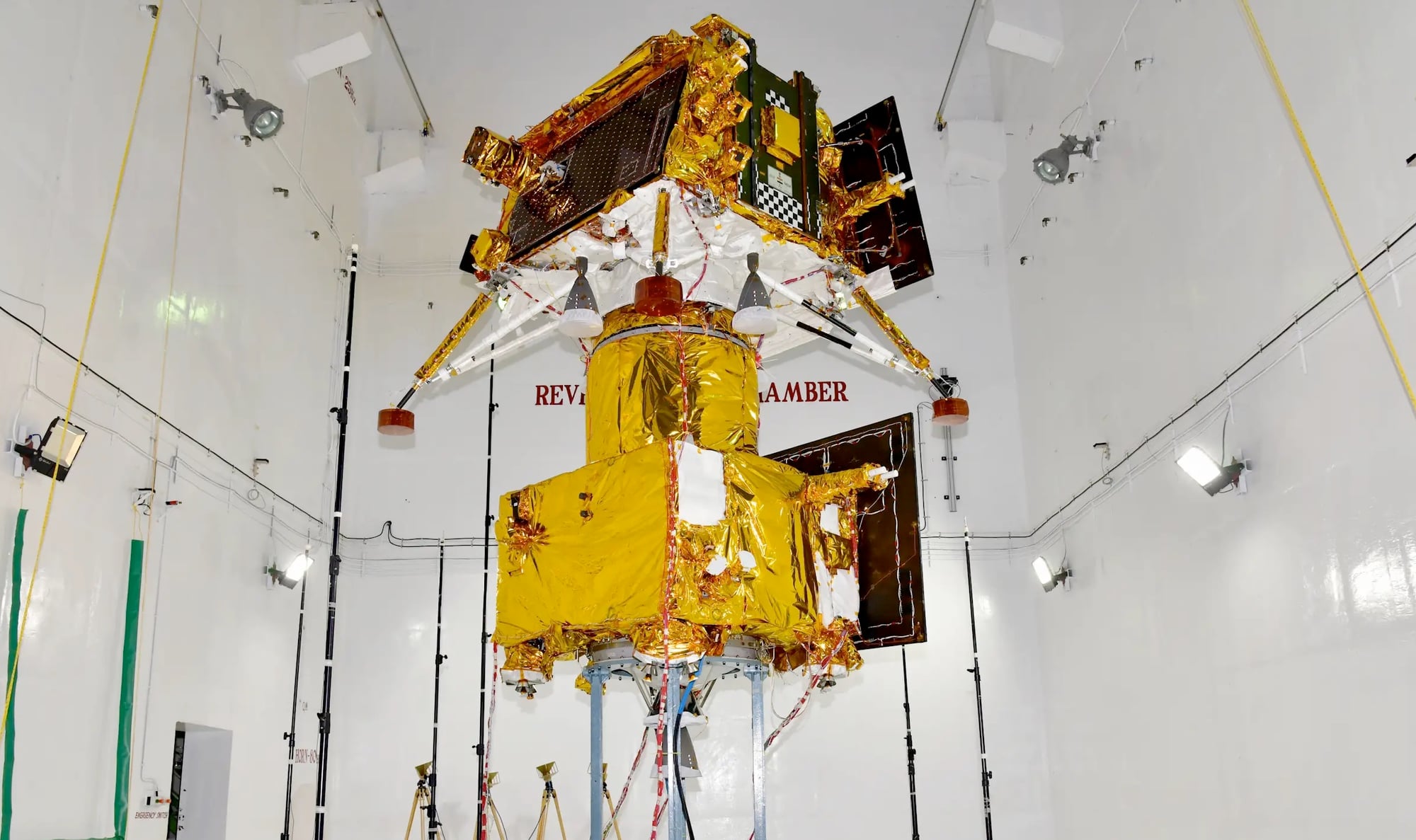 Featured image for India's Chandrayaan-3 Propulsion Module Successfully Returned to Earth's Orbit by ISRO