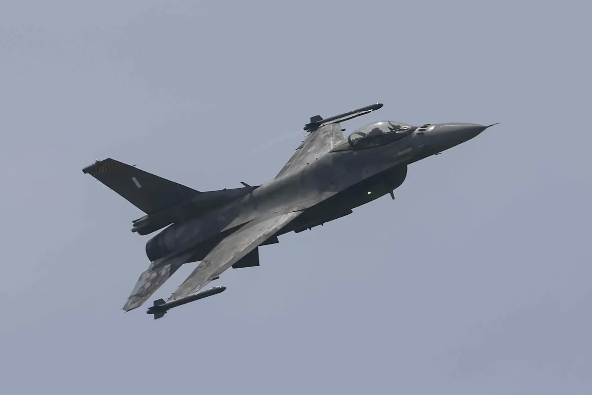 Lockheed Martin Shares Drop Amid Profit Miss and Forecast Cut