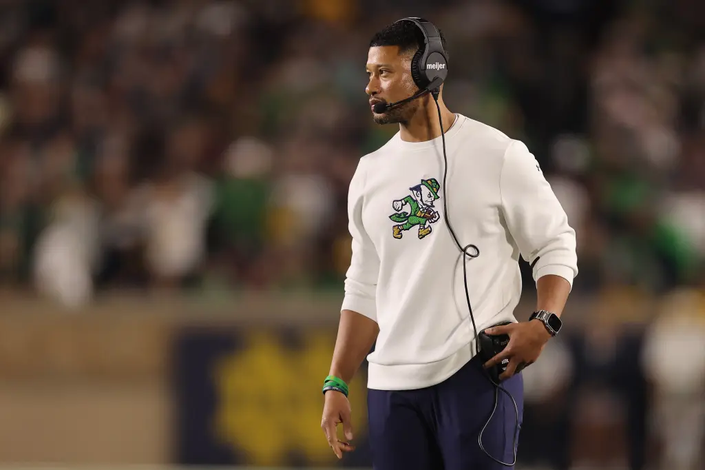 Featured image for Notre Dame's Season in Doubt After Tough Start