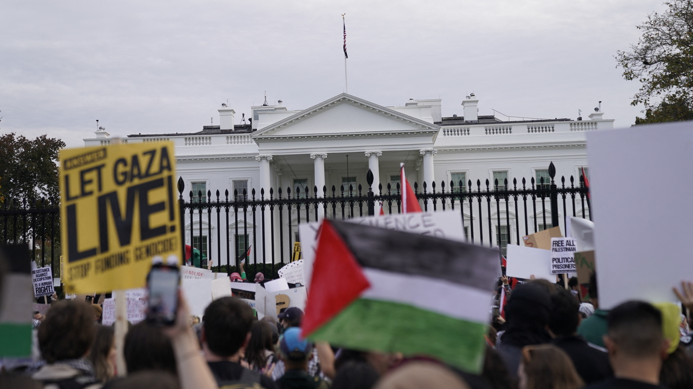 Featured image for International Pressure Mounts for Israel-Hamas Ceasefire and Humanitarian Pause