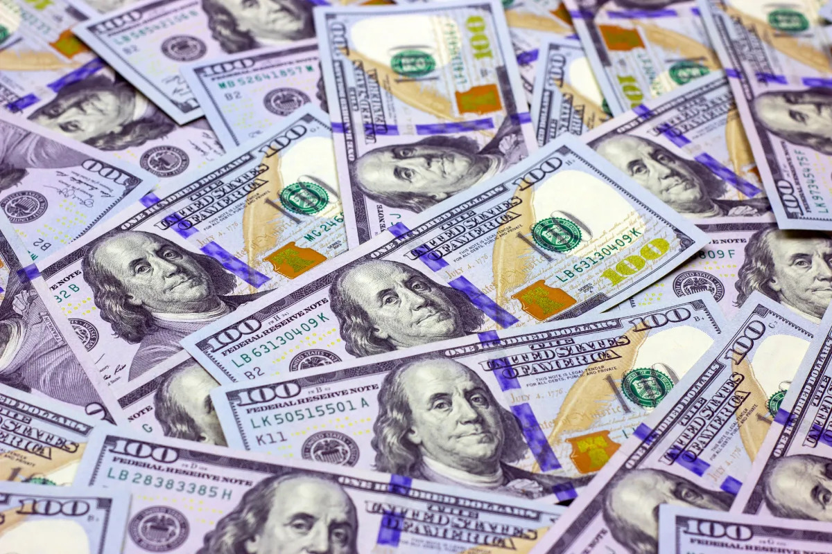 "Uncovering Ultrahigh-Yield Dividend Stocks for Superior Retirement Income"