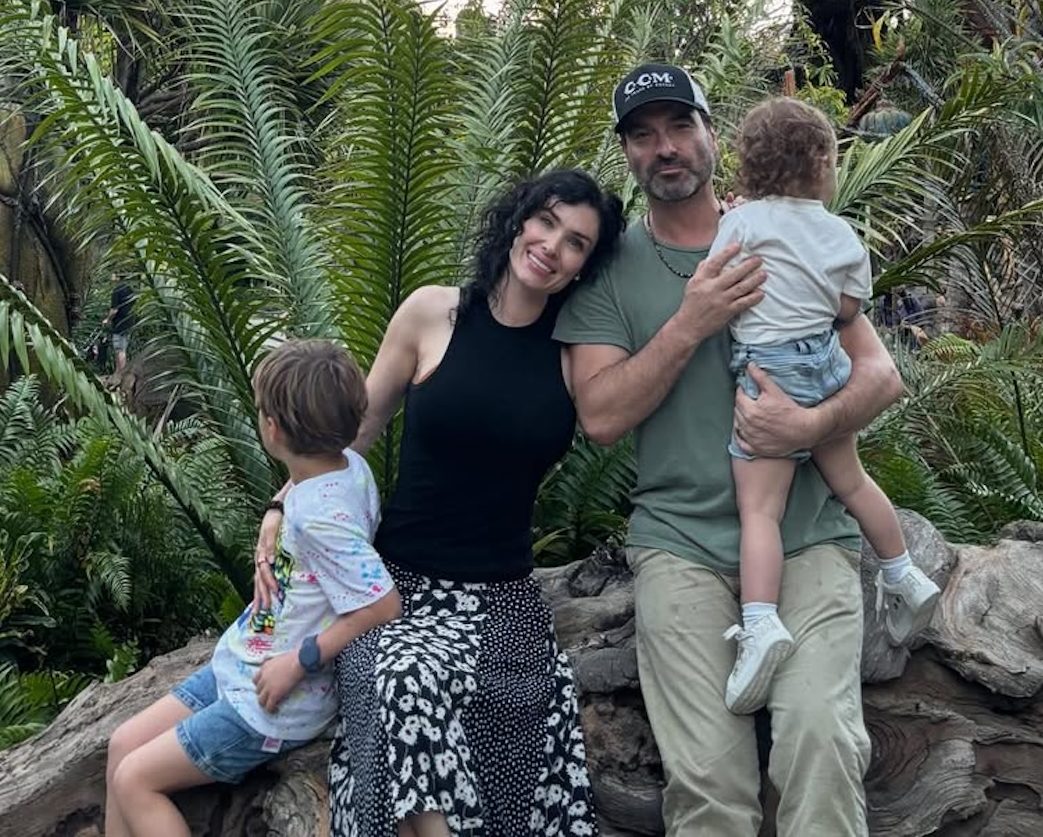 Featured image for Rare Photos of Johnny Galecki's Family