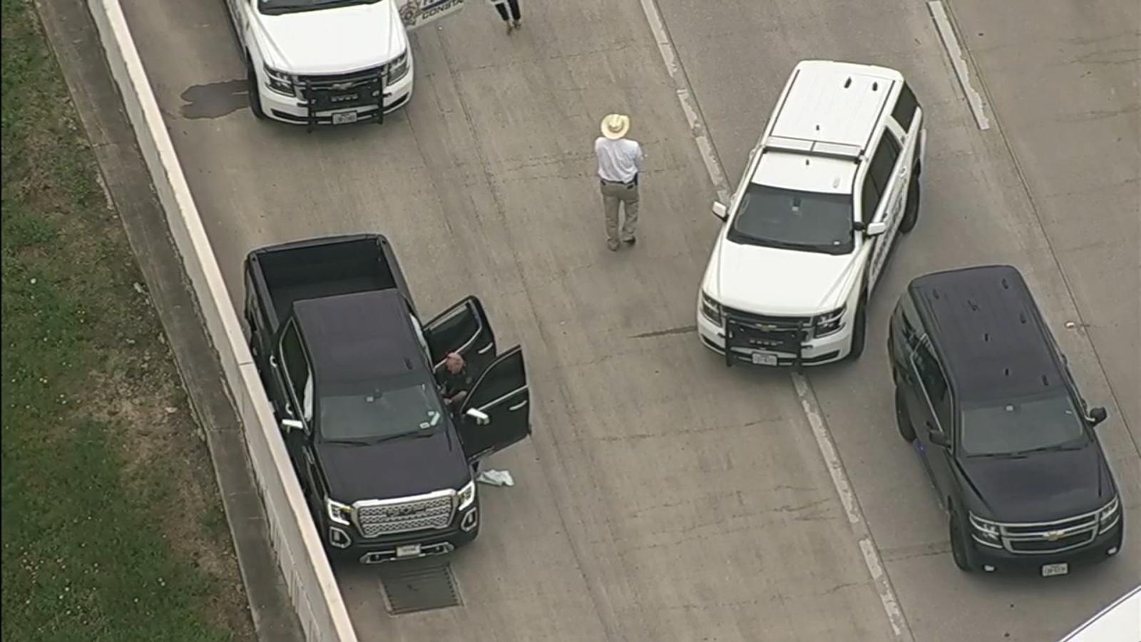 Passenger fatally shoots pickup truck driver on East Sam Houston Tollway.