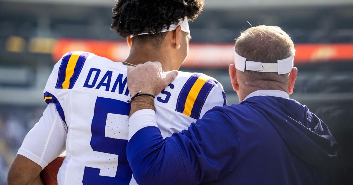 Jayden Daniels Takes Home Coveted Johnny Unitas Golden Arm Award