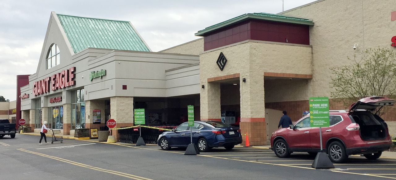 Former couple involved in murder-suicide at local Giant Eagle