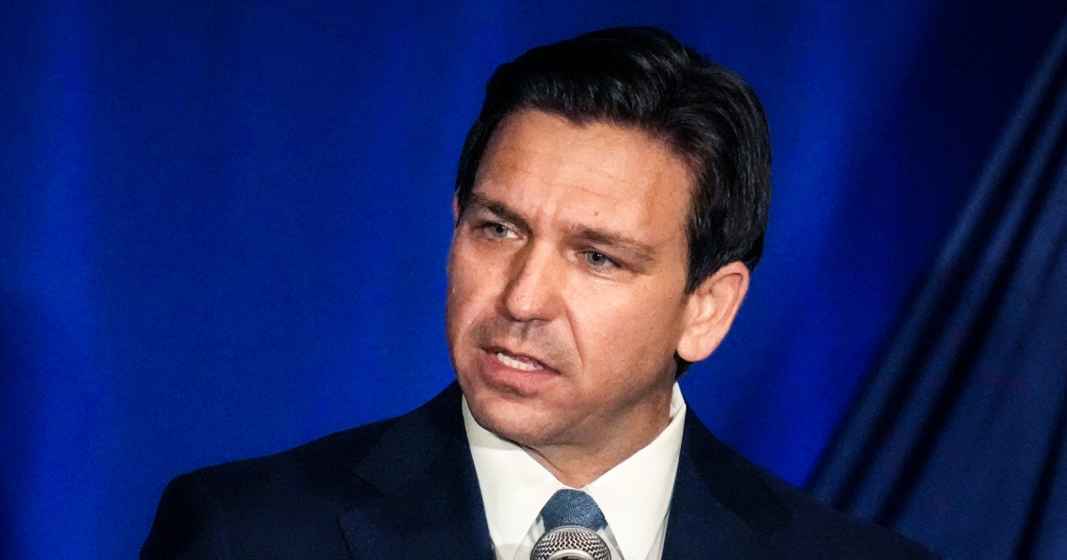 DeSantis and Trump Clash on Immigration and Wall Street Cash