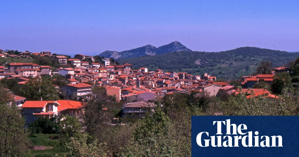 Featured image for Italian Village Offers $1 Homes to Disenchanted Americans