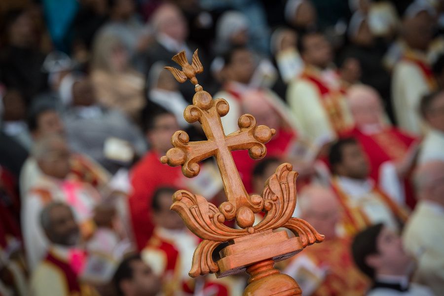 Pope's delegate initiates discussions to resolve liturgical dispute in India