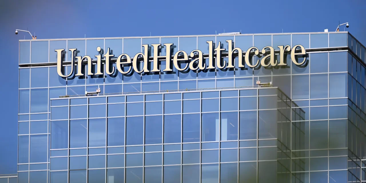 UnitedHealth slumps 20% on 2026 revenue decline outlook and Medicare-rate surprise