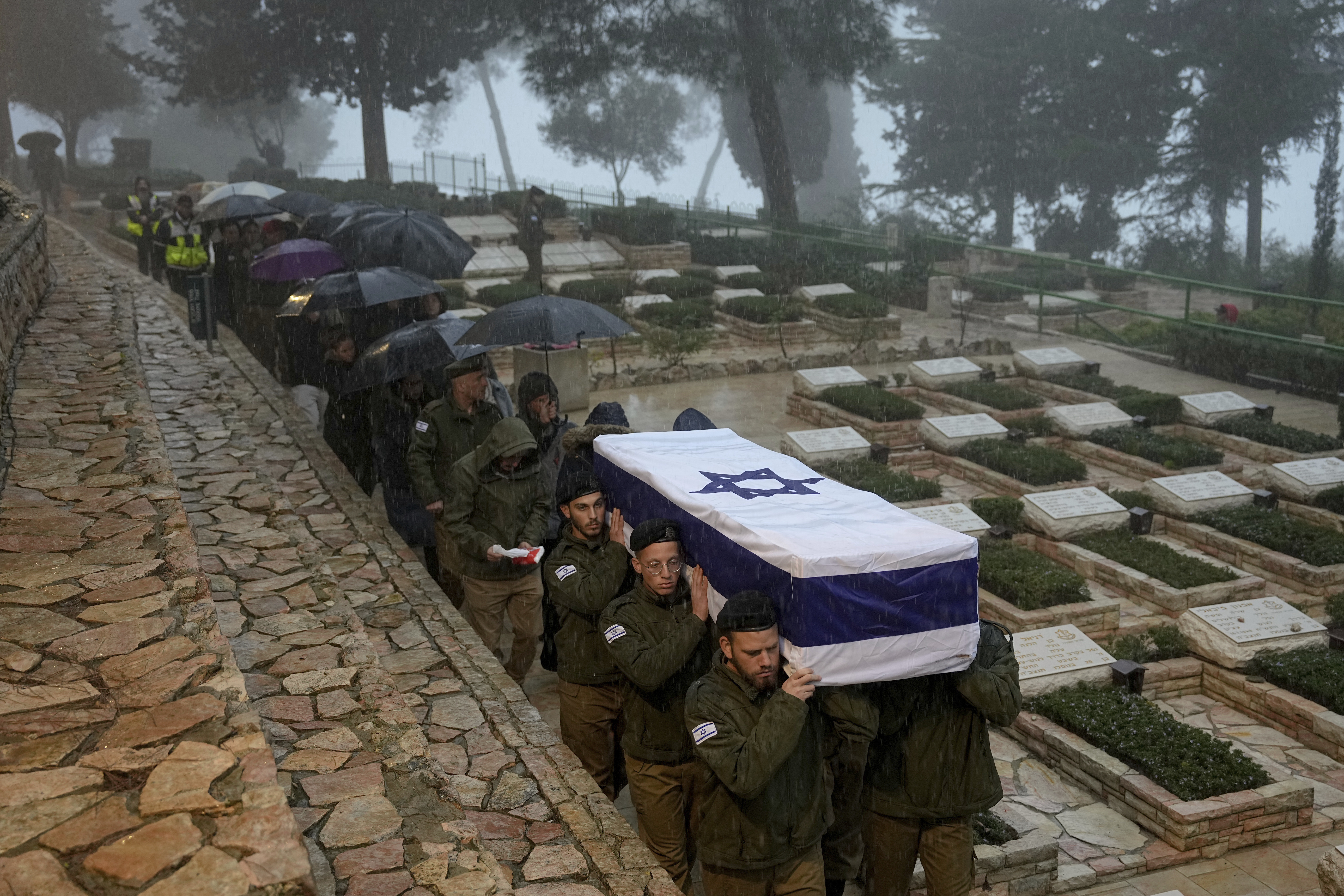 "Deadliest Attack: 21 IDF Soldiers Killed in Central Gaza"