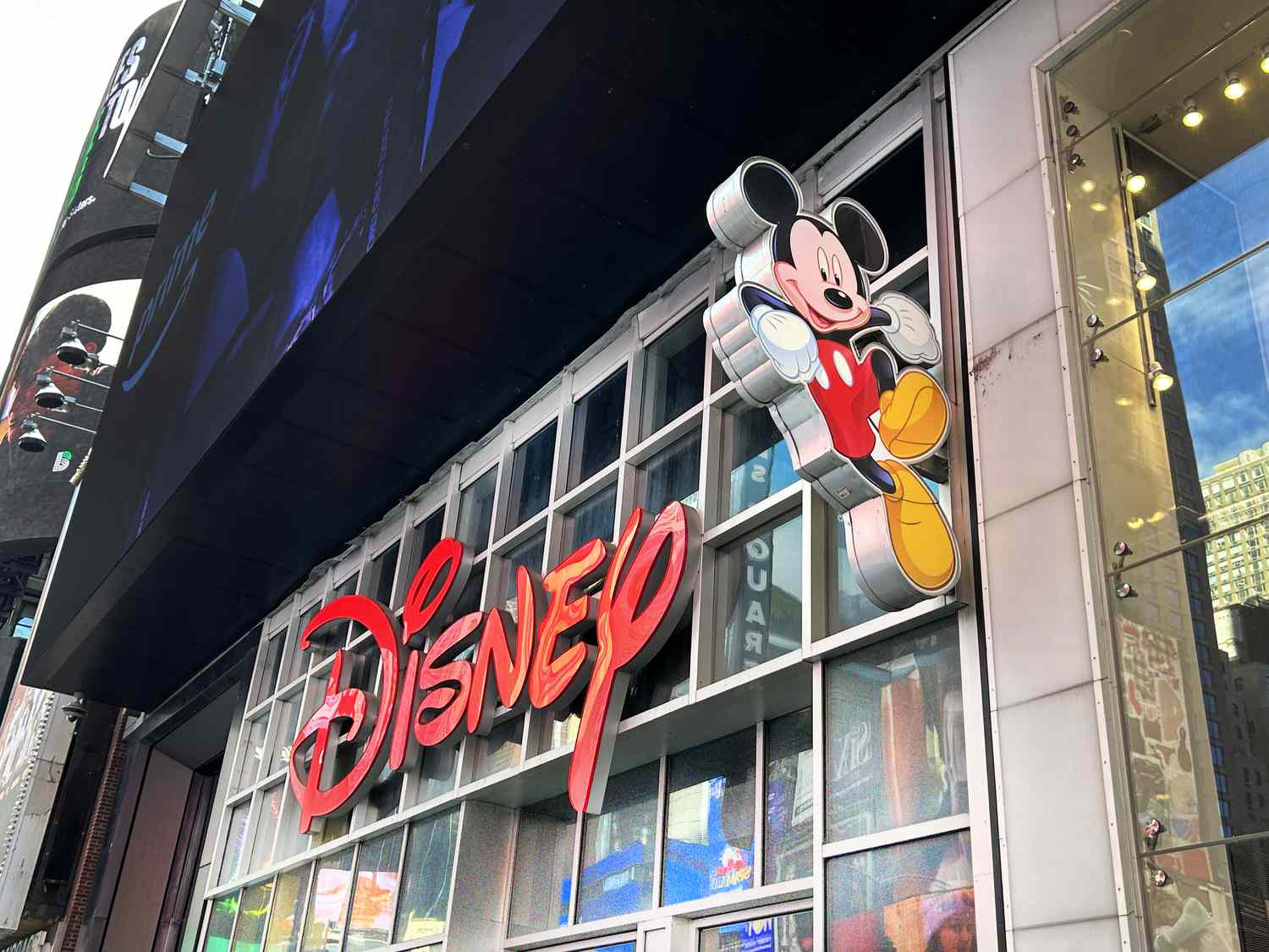 Featured image for "Market Watch: Key Earnings Reports and Stocks to Watch This Week"