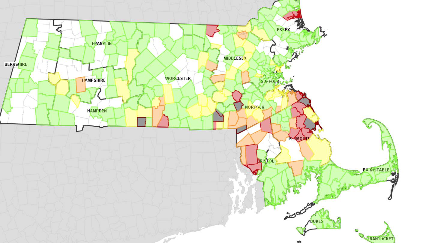 Massive Storm Leaves Thousands in Northeast Without Power