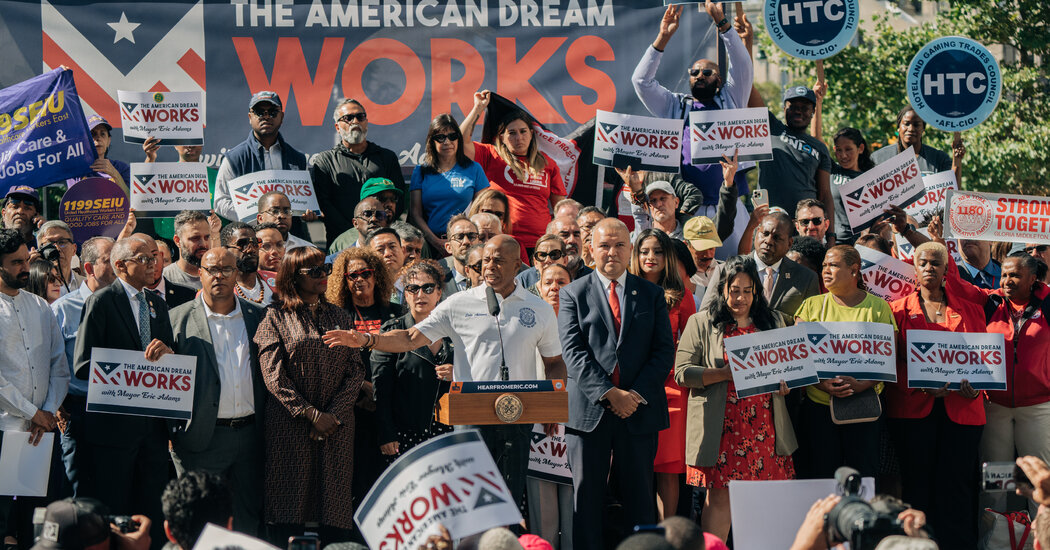 "Legalization of Venezuelan Migrants: Impact on New York and US Taxpayers"