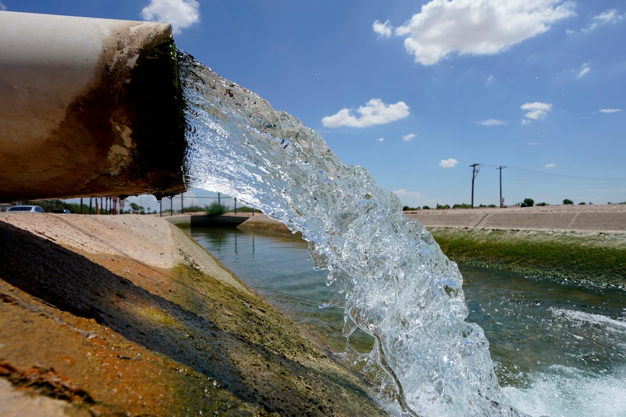 Colorado River basin states make historic agreement to prevent water crisis.