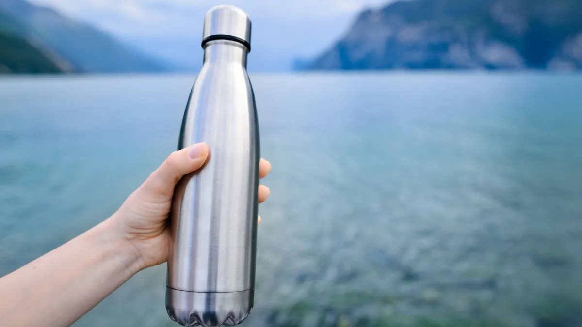 Featured image for "Potential Health Risks of Single-Walled Stainless Steel Water Bottles"