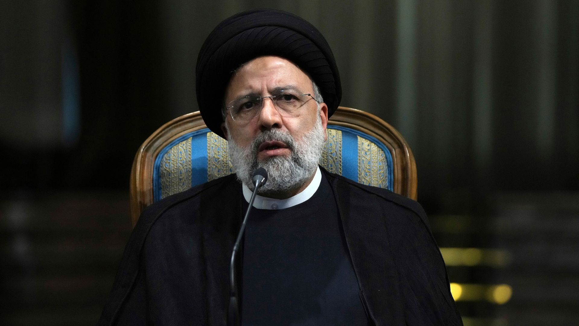 Iranian Women Face Yoghurt Attack for Not Wearing Hijab