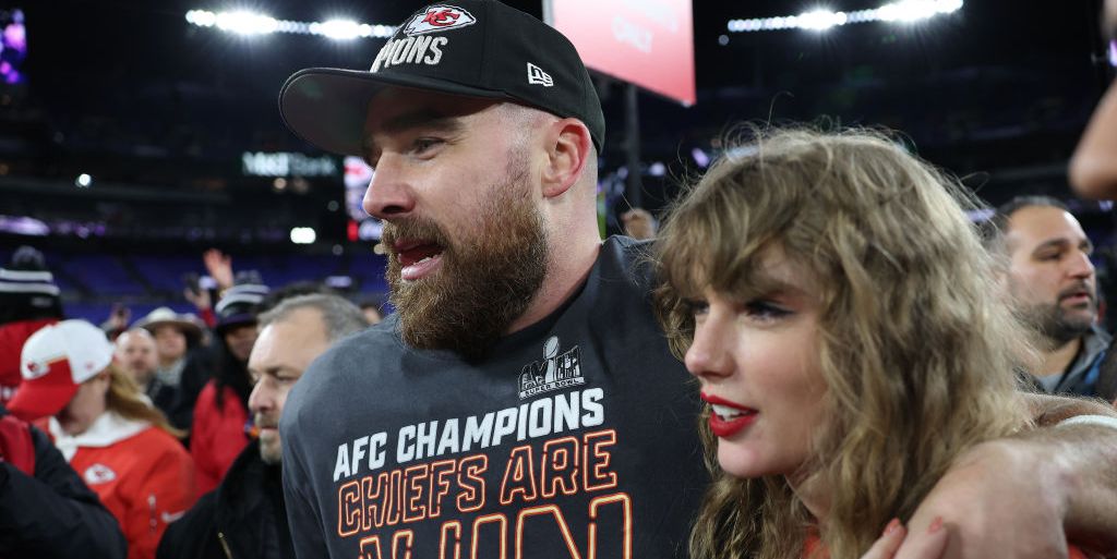 "Speculation Swirls: Taylor Swift's Lunch Date Drama with Travis Kelce"