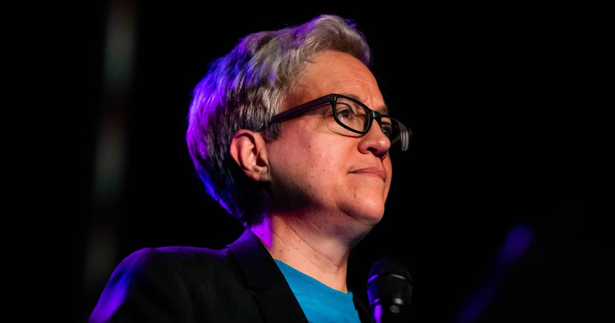 Oregon Secretary of State under scrutiny for moonlighting as marijuana consultant.