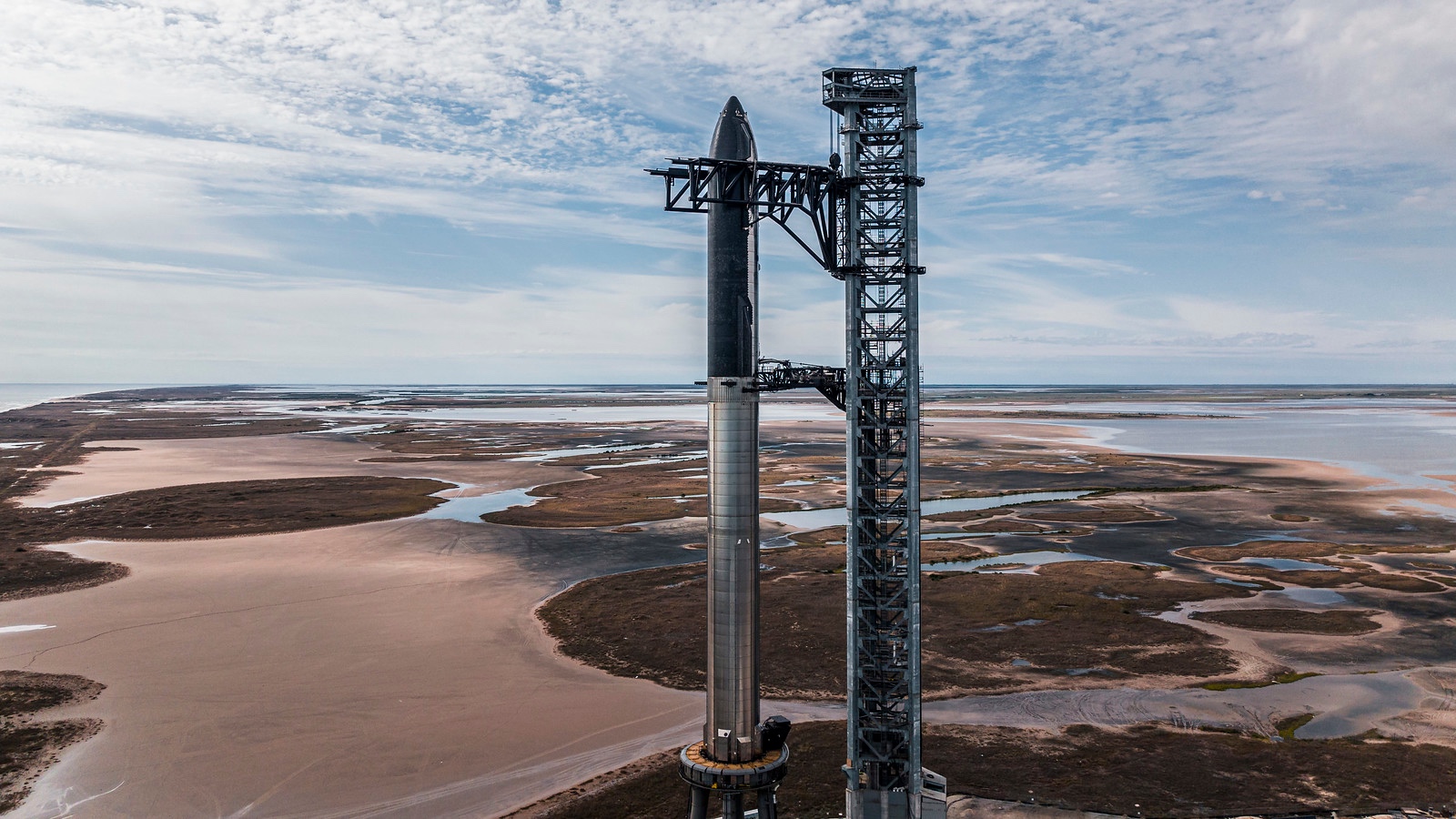 NASA and Industry Collaborate to Advance Space Exploration