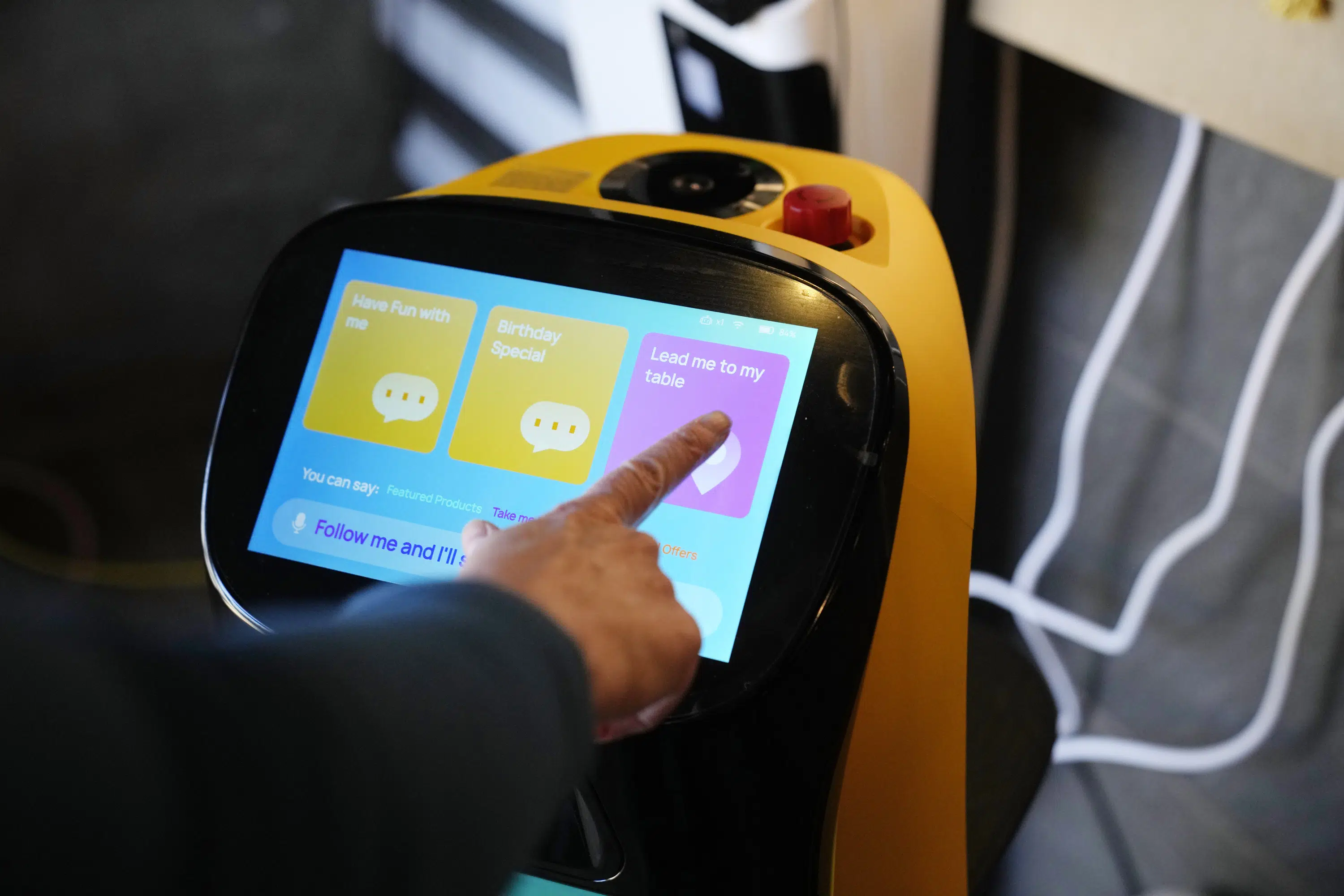 Restaurants Consider Robot Waiters as the Future