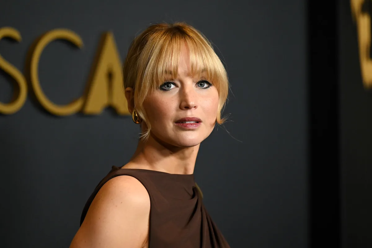 Featured image for Jennifer Lawrence Questions Speaking Out on Politics Amid National Divisions