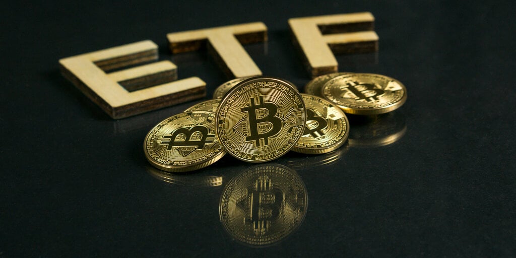 "BlackRock's Bitcoin ETF Surges with $500M Inflows Amid Growing Wall Street Interest"