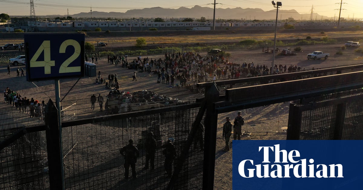 Biden's migration policy faces pressure and scrutiny as Title 42 ends.