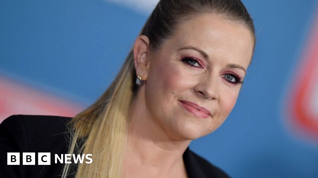 Featured image for Melissa Joan Hart aids children in escaping Nashville school shooting.