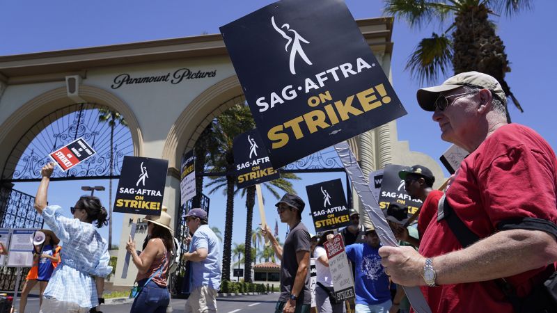 "Surprising Average Pay for Actors Sparks Hollywood Strike, Threatens Venice Film Festival"