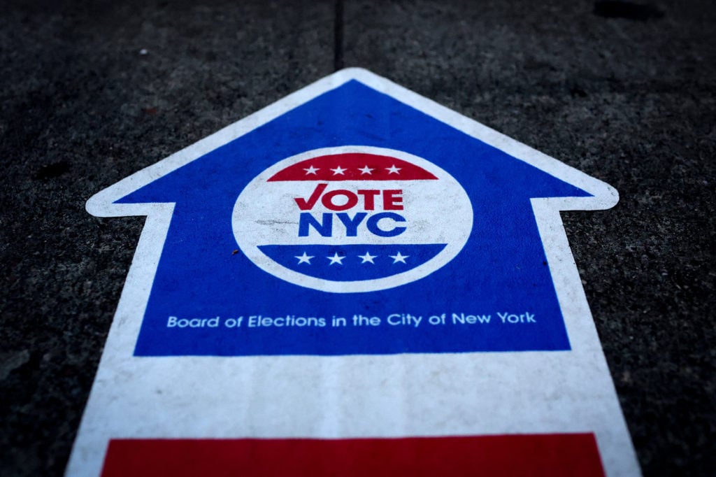 Featured image for NYC 2025 Mayoral Race: Latest Polls and Election Insights