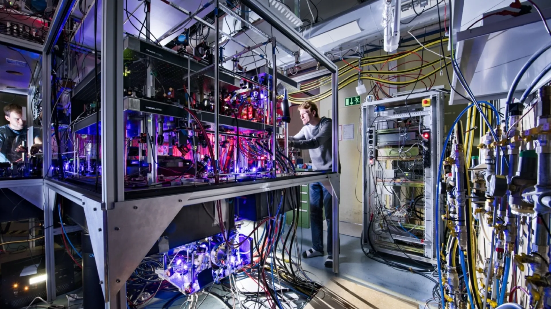 Featured image for Scientists Revolutionize Atomic Engines and Quantum Mechanics at the Nanoscale