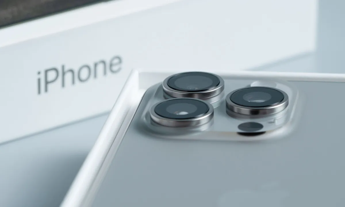 Featured image for Apple's Three-Year Strategy to Revolutionize the iPhone with Foldable Models