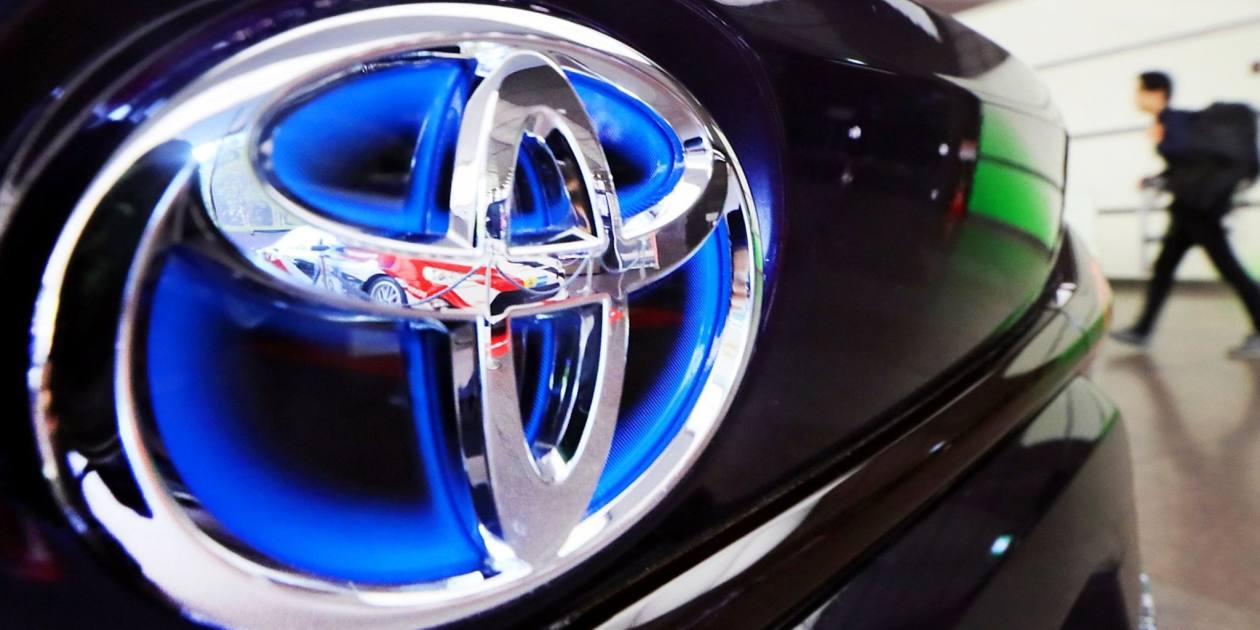 Featured image for Toyota's Solid-State Battery EVs with Up to 932 Miles of Range Coming Soon.